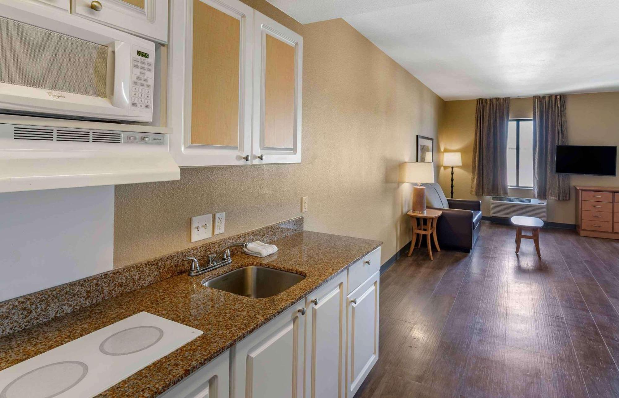 Extended Stay America Suites - San Rafael - Francisco Blvd East Zewnętrze zdjęcie